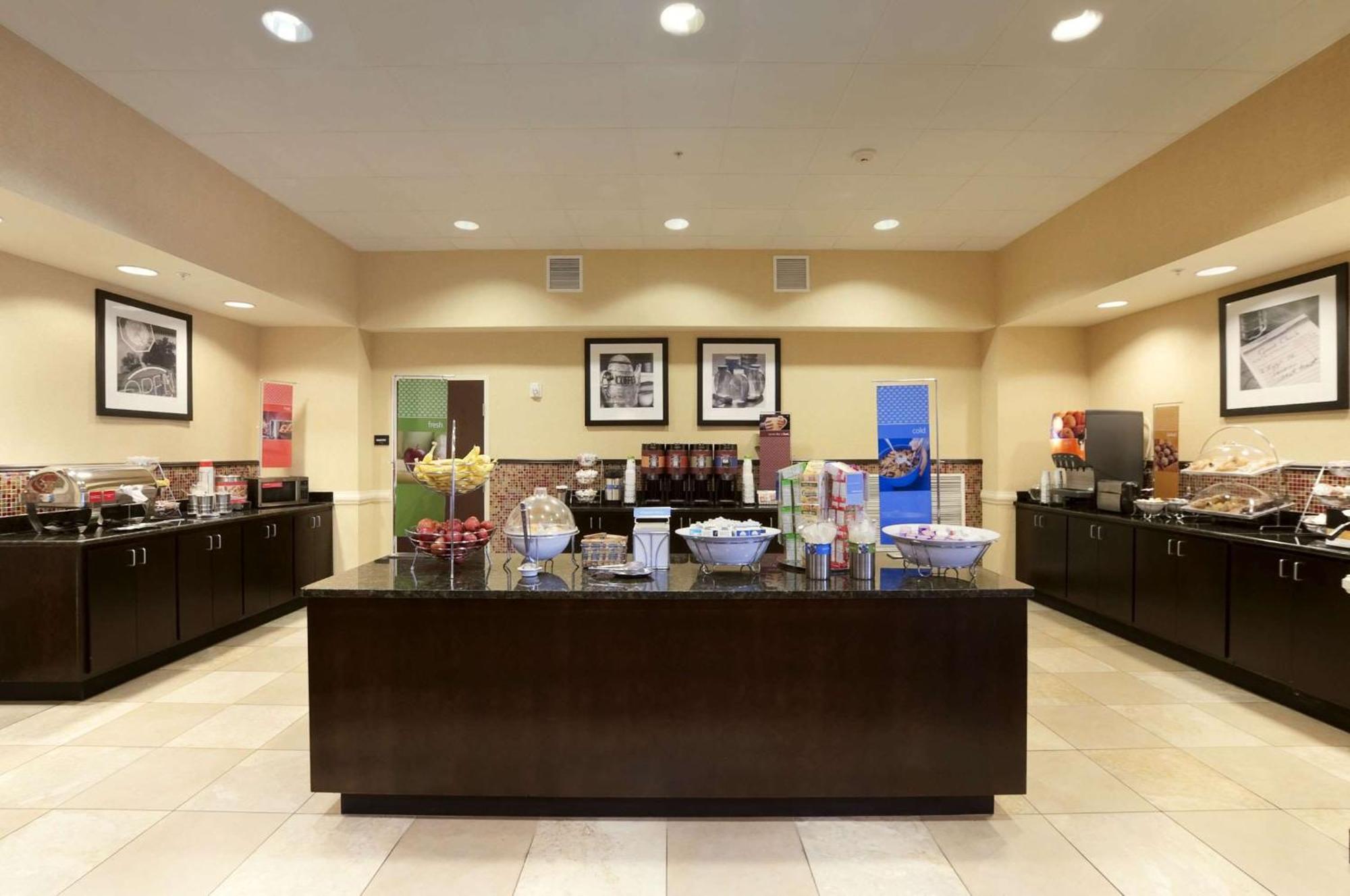 Hampton Inn Джексонвилл Экстерьер фото